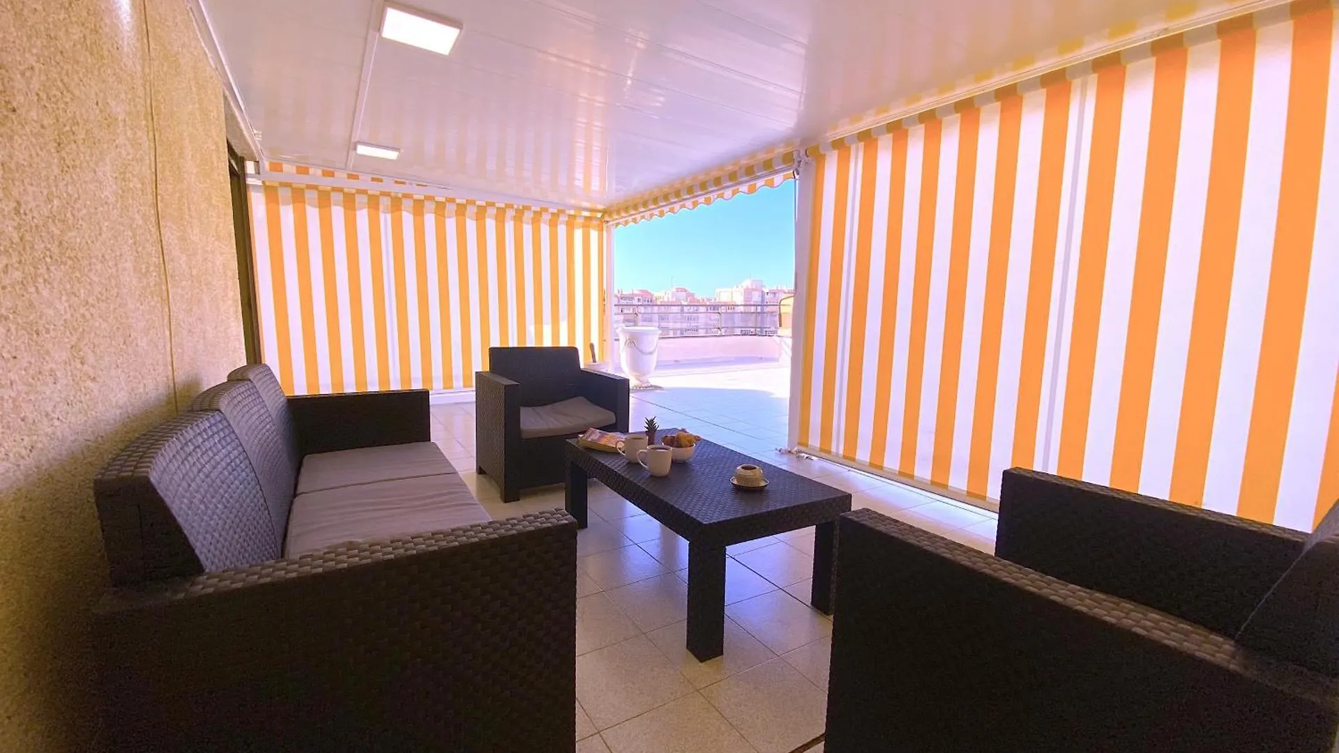 Tropicalidays Cristianos Beach Terrace Los Cristianos  Los Cristianos (Tenerife)